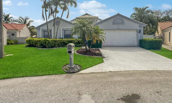 180 NW 47th Avenue, Deerfield Beach, FL 33442