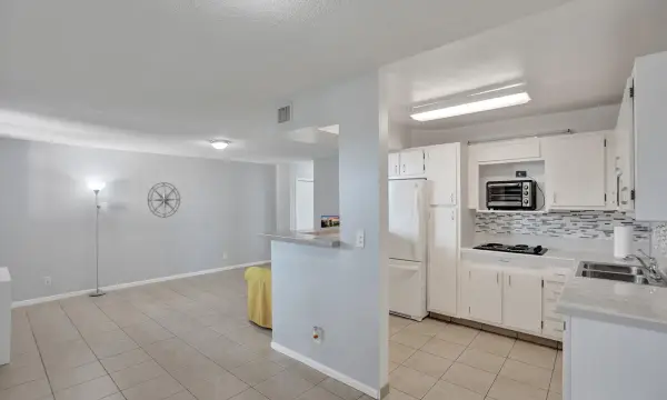 1811 Jefferson Street 404, Hollywood, FL 33020