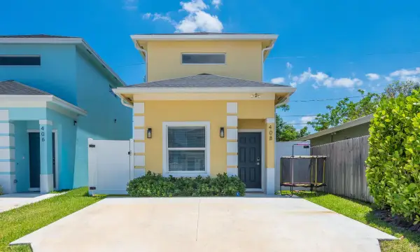 408 NW 12th Avenue, Boynton Beach, FL 33435