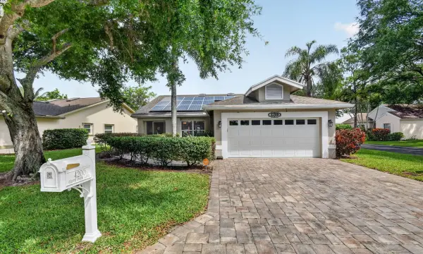4200 Grove Park Lane, Boynton Beach, FL 33436