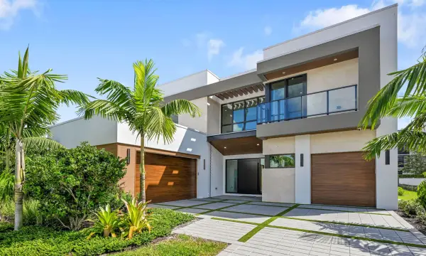 16701 Mosaic Place, Delray Beach, FL 33446