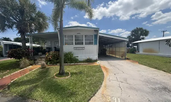 586 NE 47th Street, Deerfield Beach, FL 33064