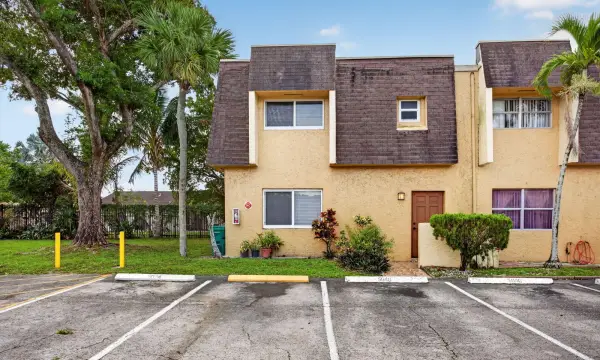 5646 Blueberry Court 23, Lauderhill, FL 33313