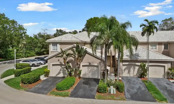 2264 Salerno Circle, Weston, FL 33327