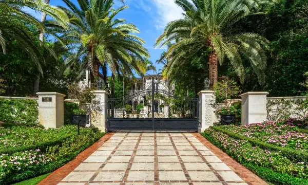 1131 Hillsboro Mile, Hillsboro Beach, FL 33062