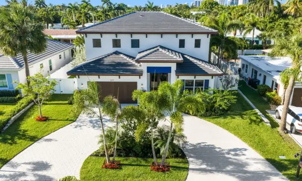 309 Claremont Lane, West Palm Beach, FL 33404