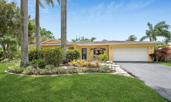 5900 SW 18th Street, Plantation, FL 33317