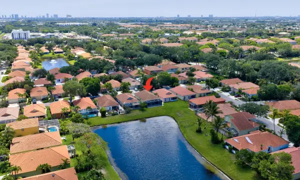 2097 Bonisle Circle, Riviera Beach, FL 33418