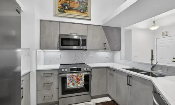 2097 Bonisle Circle, Riviera Beach, FL 33418