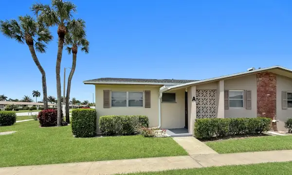 5263 Cresthaven Boulevard A, West Palm Beach, FL 33415