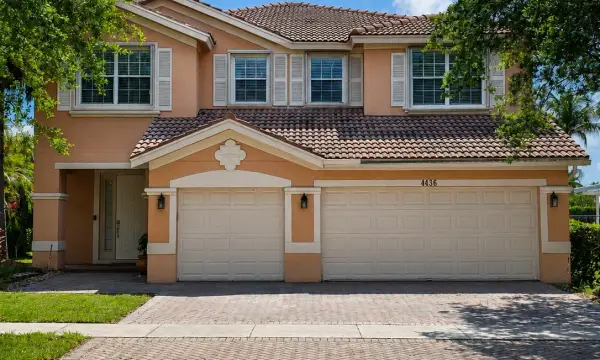 4436 Laurel Place, Weston, FL 33332
