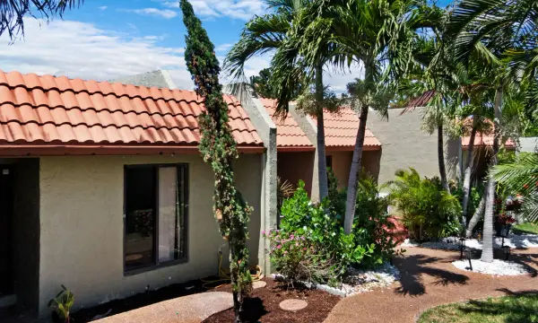 153 SE 7th Street G-1, Deerfield Beach, FL 33441