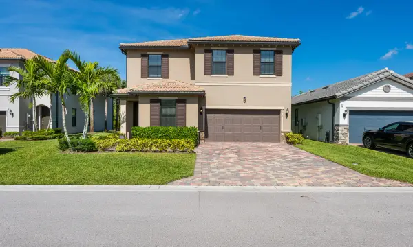 4819 Chantilly Road, Lake Worth, FL 33467