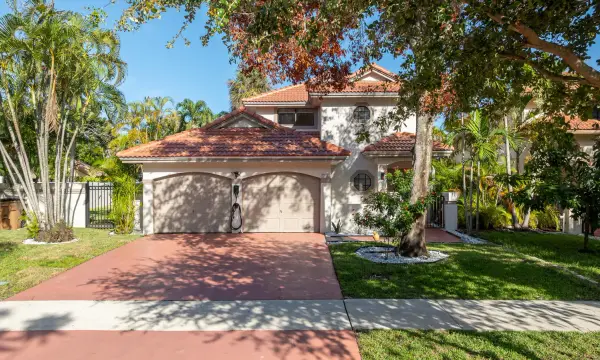 484 NW 38th Terrace, Deerfield Beach, FL 33442