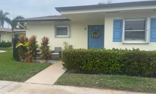 2864 E Crosley Dr Drive E A, West Palm Beach, FL 33415