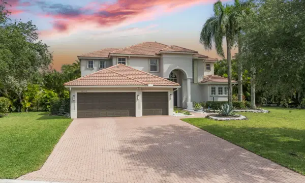 10980 NW 69th Place, Parkland, FL 33076
