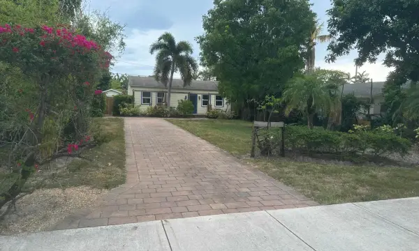 729 SE 2nd Avenue, Delray Beach, FL 33483