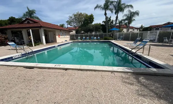 11201 SW 13th Street, Pembroke Pines, FL 33025