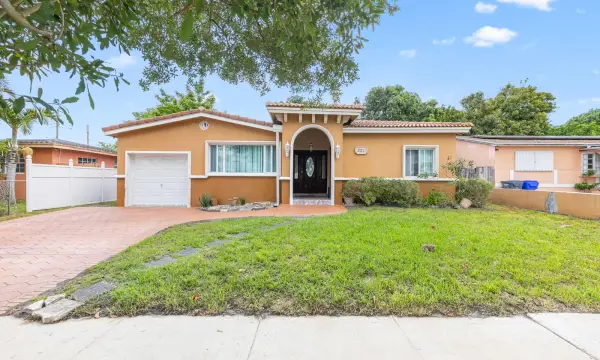 321 N 72nd Terrace, Hollywood, FL 33024