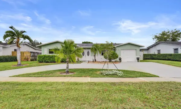 1710 NW 111th Terrace, Pembroke Pines, FL 33026