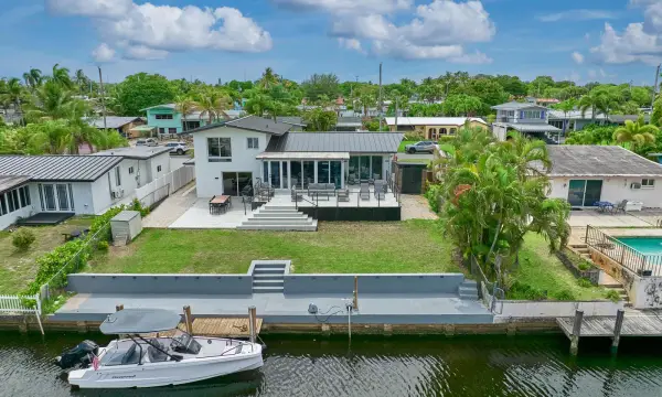 2426 Key Largo Lane, Fort Lauderdale, FL 33312