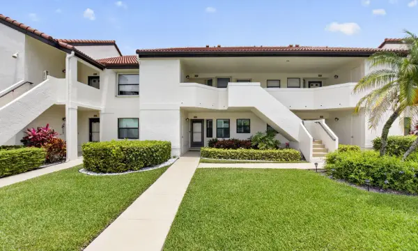 5907 Parkwalk Drive, Boynton Beach, FL 33472