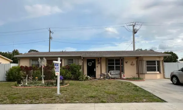 6920 SW 8th Street, Pembroke Pines, FL 33023