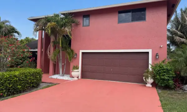 118 Waterway, Royal Palm Beach, FL 33411