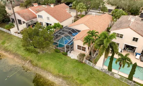 6660 NW 75th Place, Parkland, FL 33067