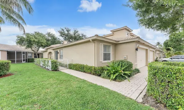 8541 Water Cay, West Palm Beach, FL 33411