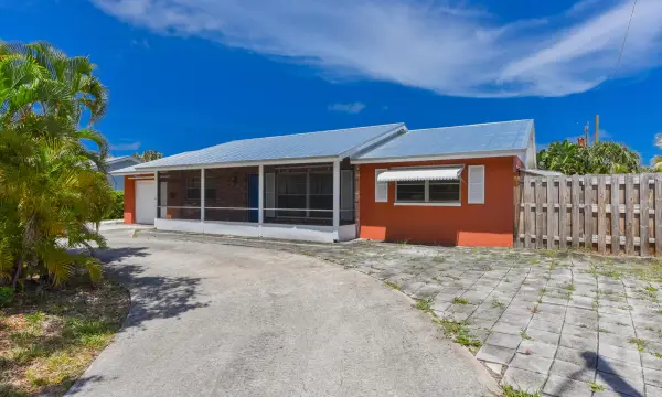 928 Prosperity Farms Road, North Palm Beach, FL 33408