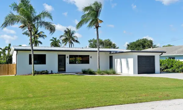 1510 Carandis Circle, Lake Clarke Shores, FL 33406