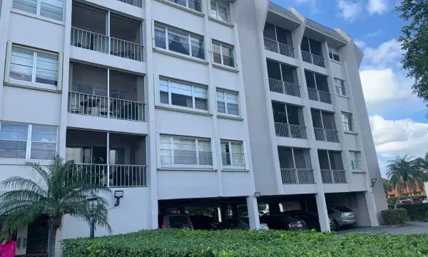 505 Spencer Drive 410, West Palm Beach, FL 33409