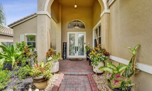 18623 SW 7th Street, Pembroke Pines, FL 33029