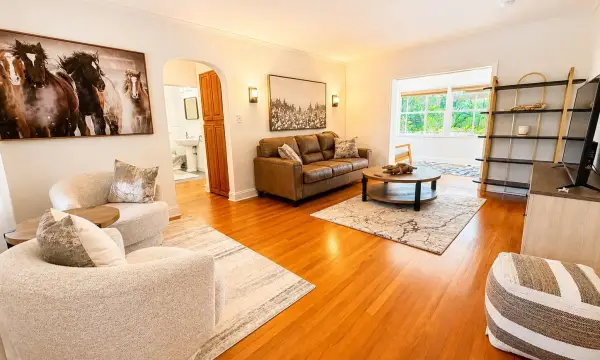 712 SE 11th Court, Fort Lauderdale, FL 33316