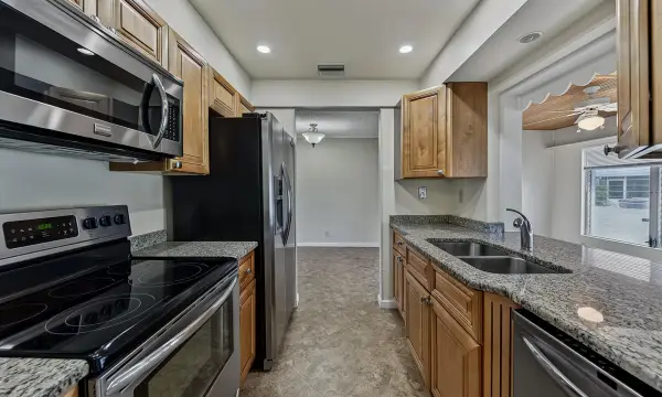 2581 E Golf Boulevard, Pompano Beach, FL 33064