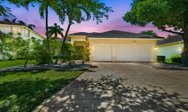 6018 NW 56th Circle NW, Coral Springs, FL 33067