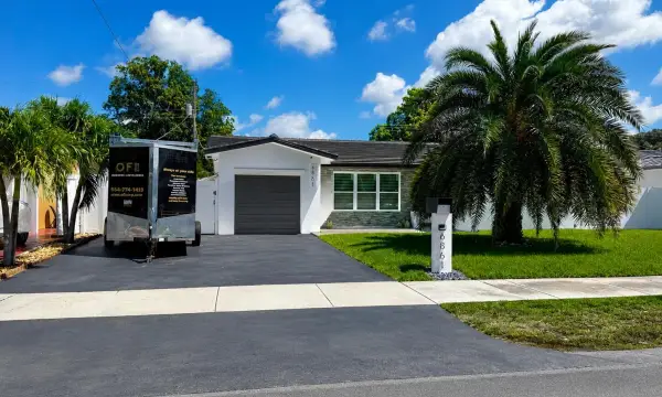6861 Park Street, Hollywood, FL 33024