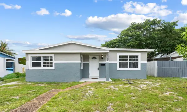 2571 NW 18th Court, Fort Lauderdale, FL 33311