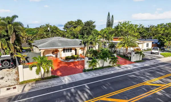 1412 NE 15th Avenue, Fort Lauderdale, FL 33304