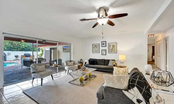 7381 SW 6th Court, Plantation, FL 33317