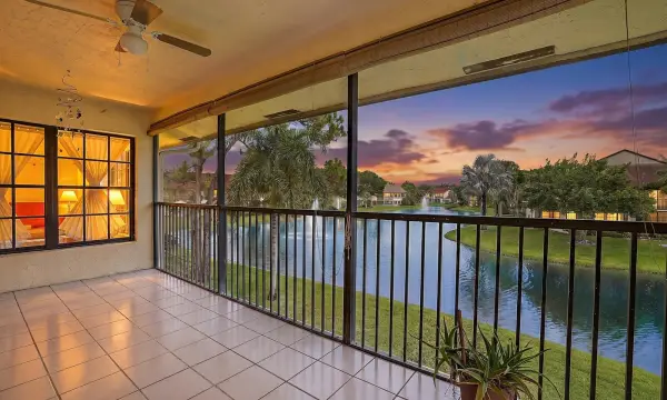 3283 Jog Park Drive, Greenacres, FL 33467