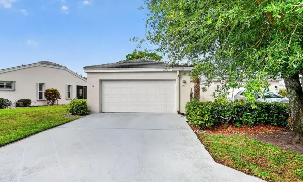 1081 Island Manor Drive, Greenacres, FL 33413