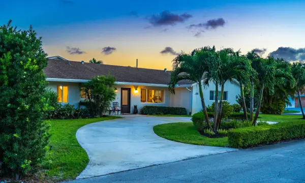 1058 NW 6th Drive, Boca Raton, FL 33486