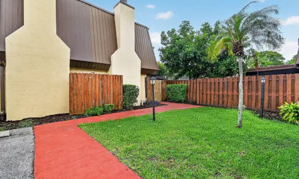 3502 Gardens East Drive B, Palm Beach Gardens, FL 33410