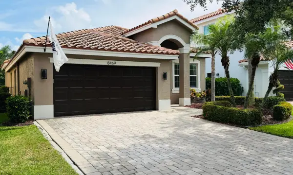 8469 Calabria Lakes Drive, Boynton Beach, FL 33473