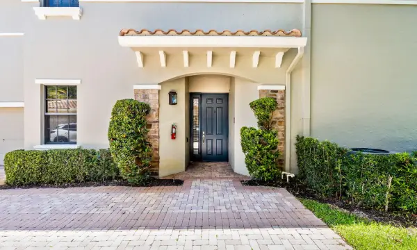 7543 Old Thyme Court 1c, Parkland, FL 33076