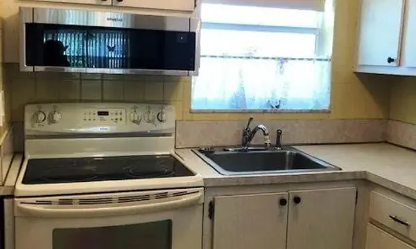 1115 Lake Terrace 210, Boynton Beach, FL 33426