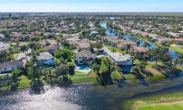 5081 NW 120th Avenue, Coral Springs, FL 33076