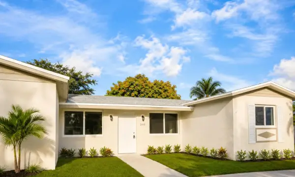 2440 NW 63rd Terrace, Sunrise, FL 33313